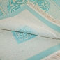 Preview: Gebetsteppich Taftstoff Blau 65 x 110 cm mit Geschenkbox und 99er Gebetskette – stilvolles Geschenk für Gebet und Alltag