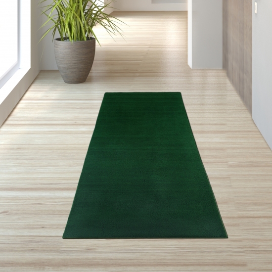 Preview: Grüner Teppich dekorativ weich pflegeleicht ideal für gemütliches Wohnen