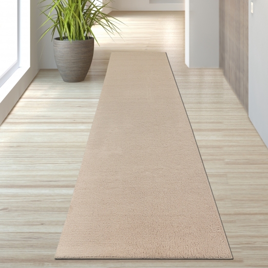 Preview: Beiger Teppich zeitlos weich dekorativ langlebig für stilvolles Wohnen