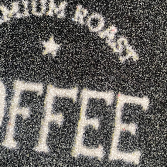 Teppich mit Schriftzug Coffee