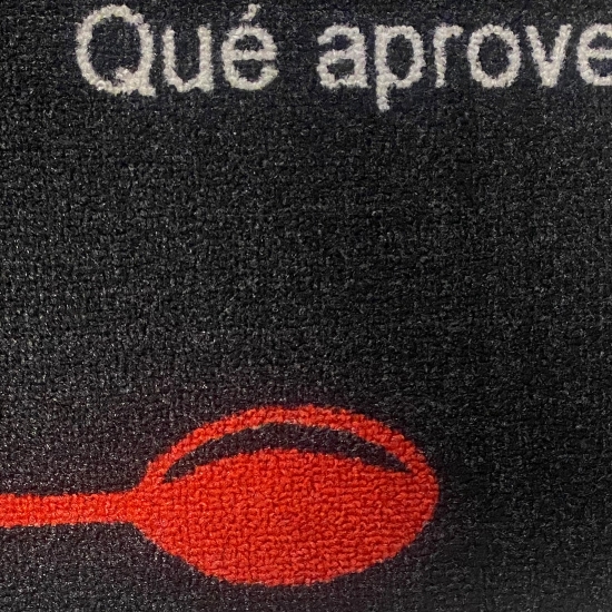 Preview: Küchenteppich waschbar mit Schriftzug Guten Appetit in Schwarz Rot
