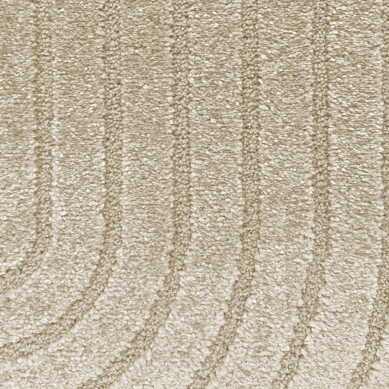 Moderner Teppich mit geometrischem Bogenmuster in stilvollem beige