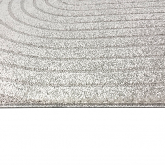 Moderner Teppich mit stilvollem Bogenmuster in Grau