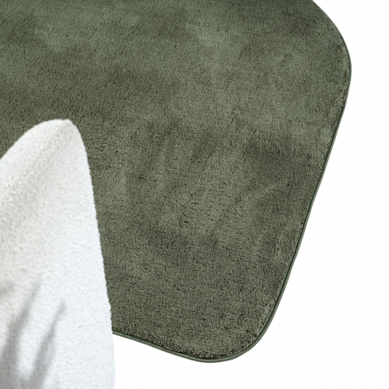 Preview: Teppich Shape in moderner Freiform rutschfest weich Forest Grün