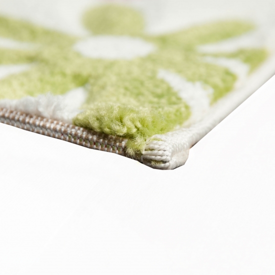 Teppich mit Schmetterlingen in creme pink