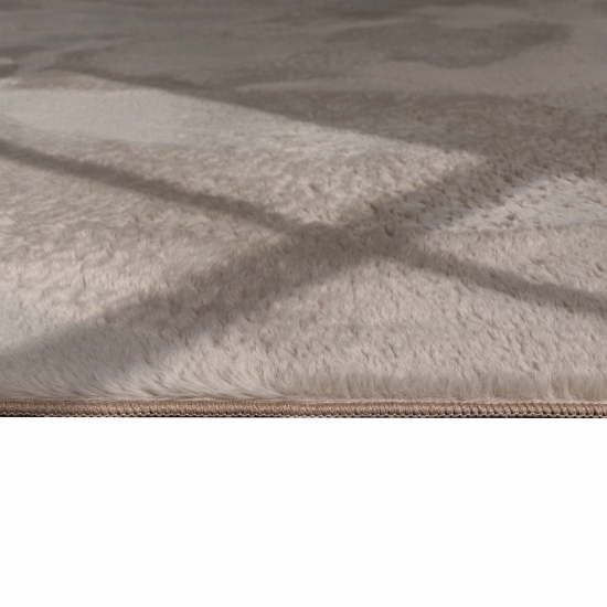 Teppich beige weich pflegeleicht saugrobotergeeignet für Wohnbereiche