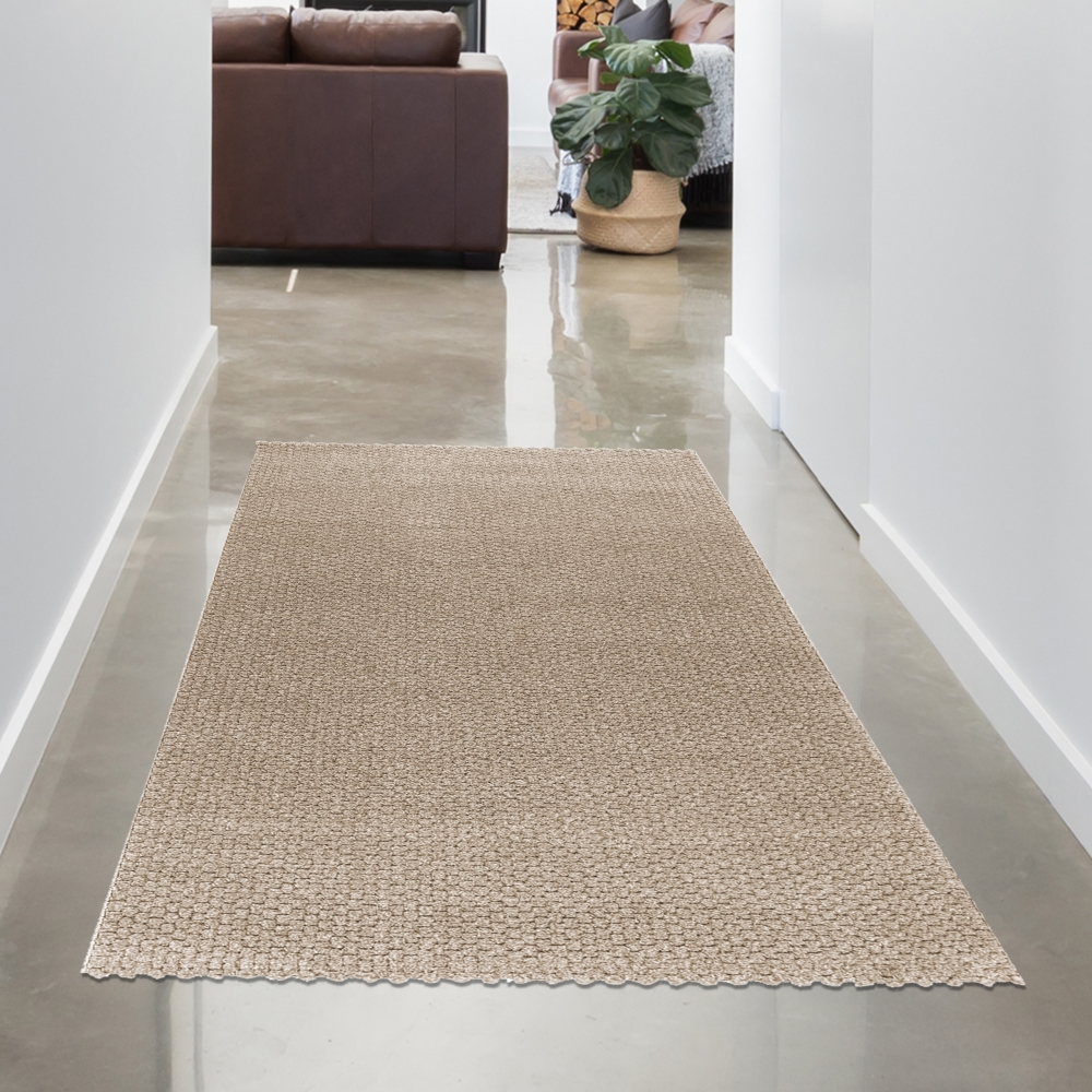 Beiger Teppich robust pflegeleicht Schlingenoptik vielseitig
