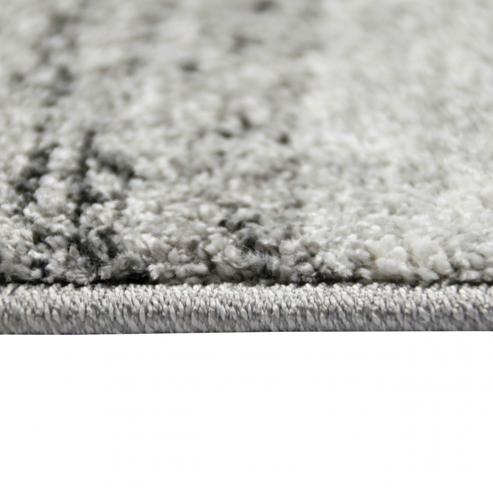 Orientteppich mit Ornamenten in Grau
