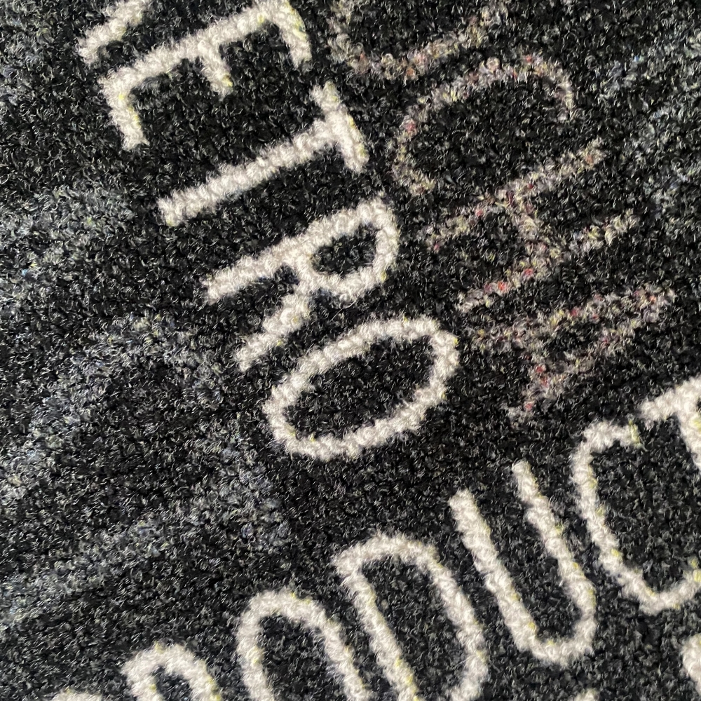 Teppich mit Schriftzug Coffee Macchiato