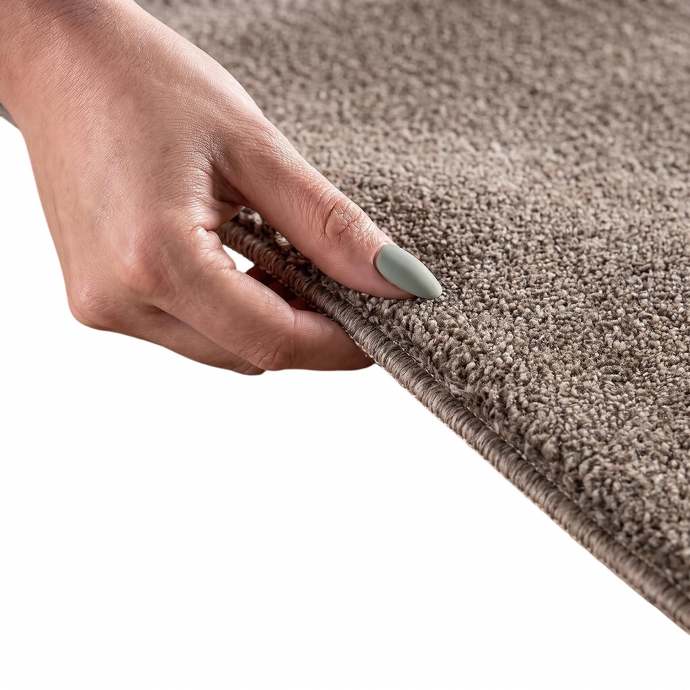 Pflegeleichter Kurzflor Teppich Taupe mit weicher Oberfläche