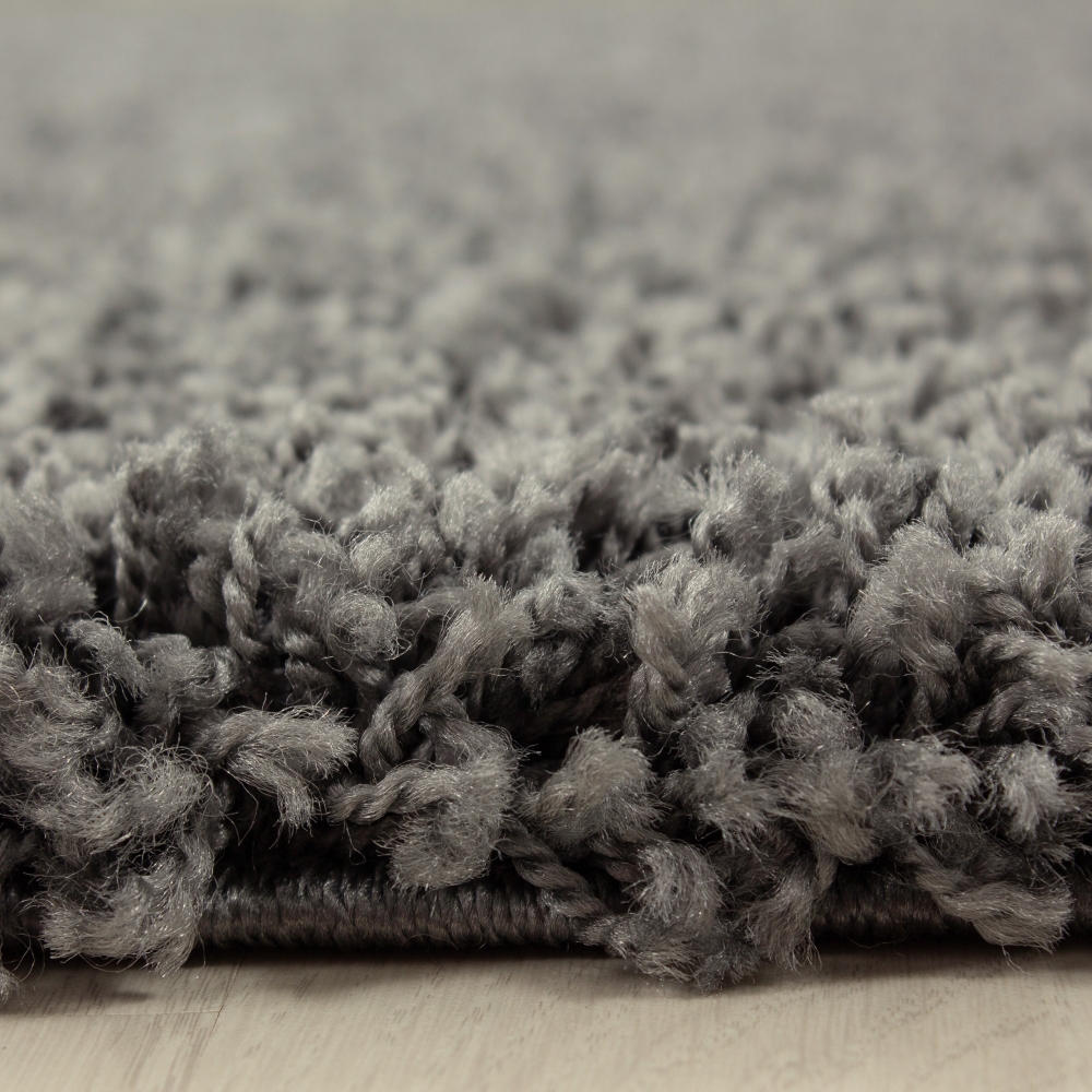 Weicher Shaggy Teppich in Grau – pflegeleichter Hochflor Teppich für alle Wohnräume