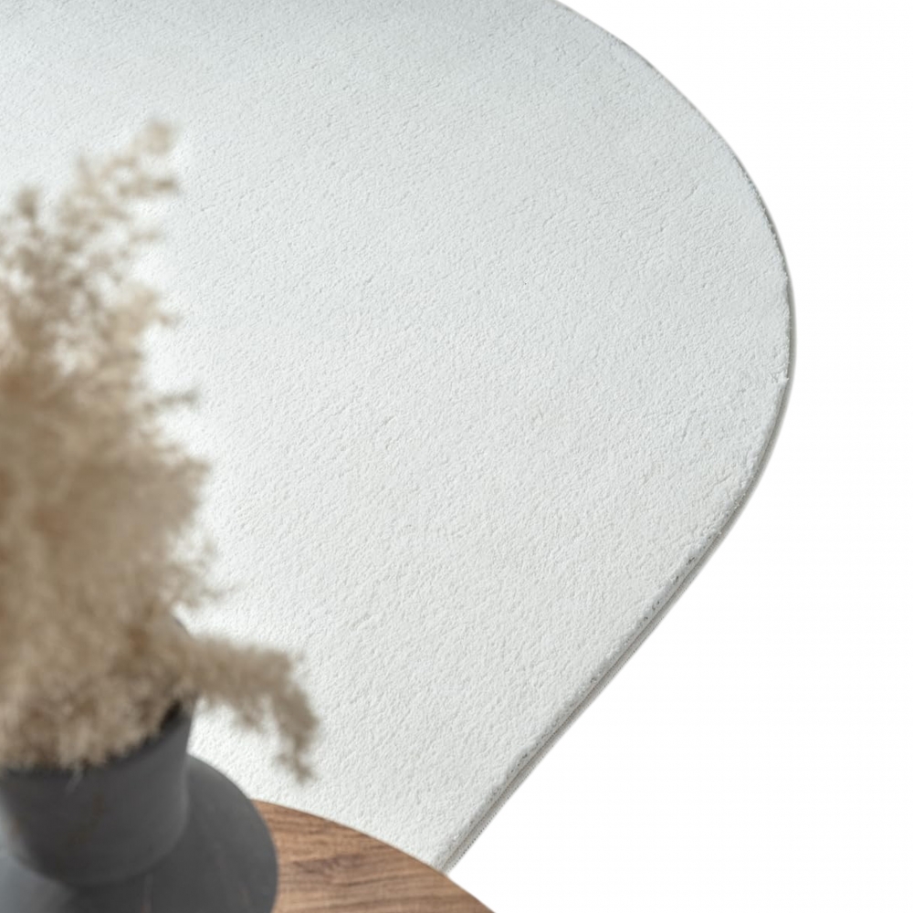 Teppich Shape in moderner Freiform rutschfest weich Creme