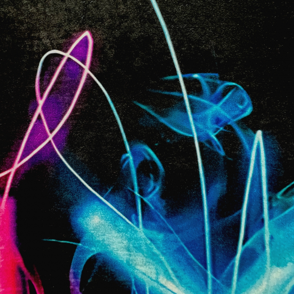 Gaming Teppich mit neonfarbigen Symbolen