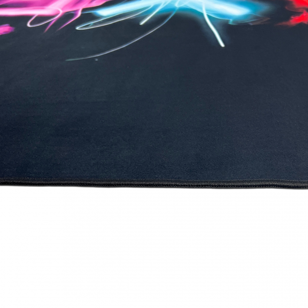 Gaming Teppich mit neonfarbigen Symbolen