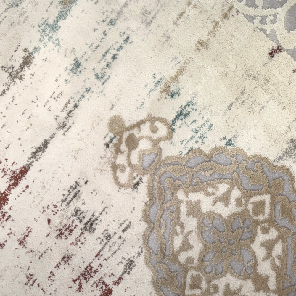 Gebetsteppich mit arabischer Kalligrafie und Ornamentmotiv in Creme