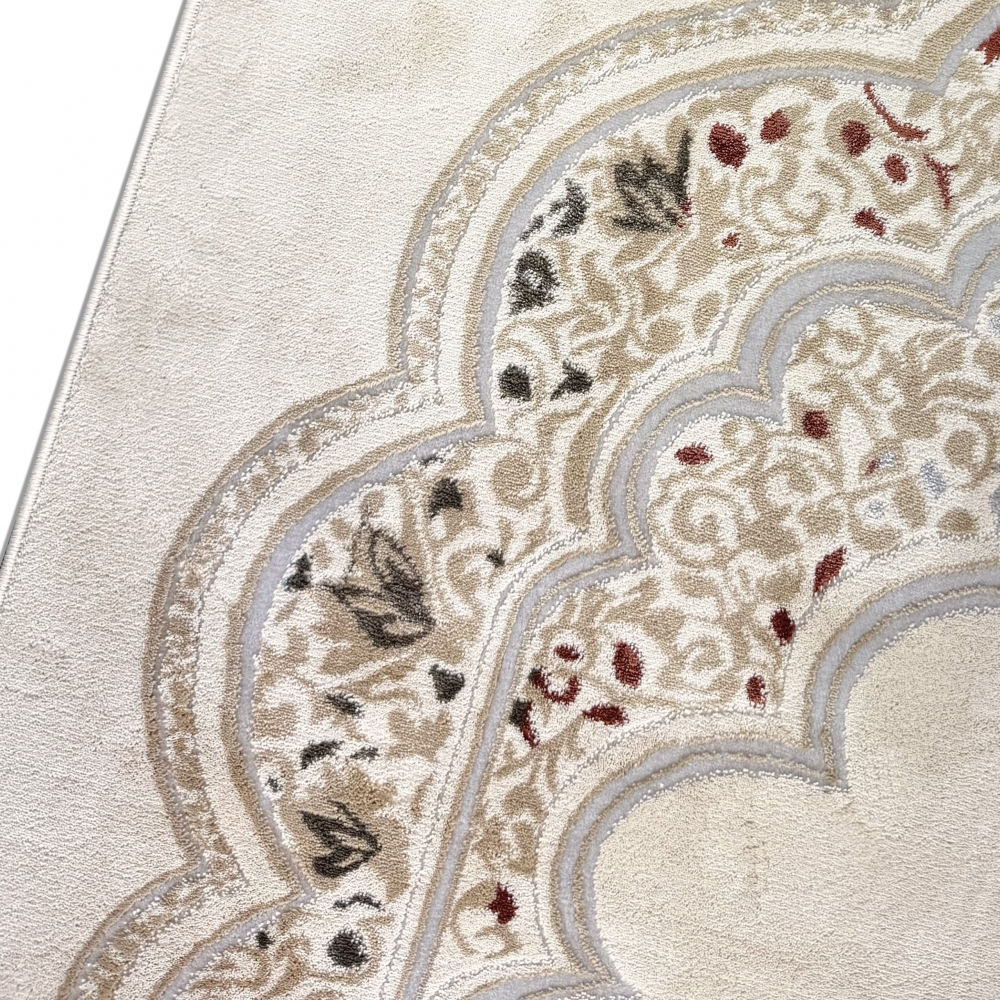 Gebetsteppich mit Mihrab-Motiv und ornamentaler Verzierung in Creme